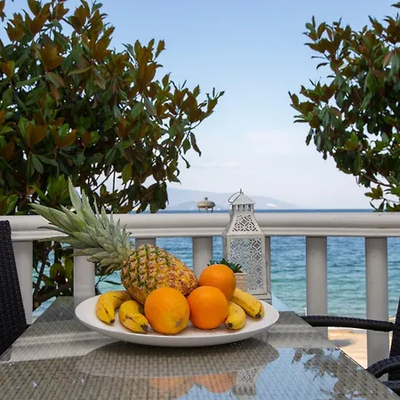 Дом отдыха Seaside Serenity House