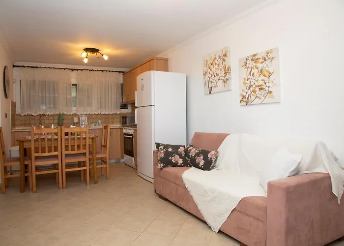 Seaside Serenity House Дом отдыха *