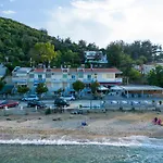Seaside Serenity House Case de vacanță *